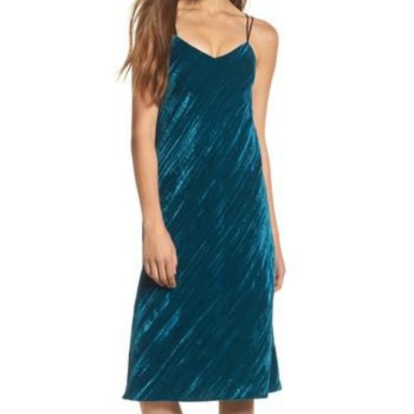 Sam Edelman Dresses & Skirts - Sam Edelman Turquoise Velvet Slip Dress - size 2